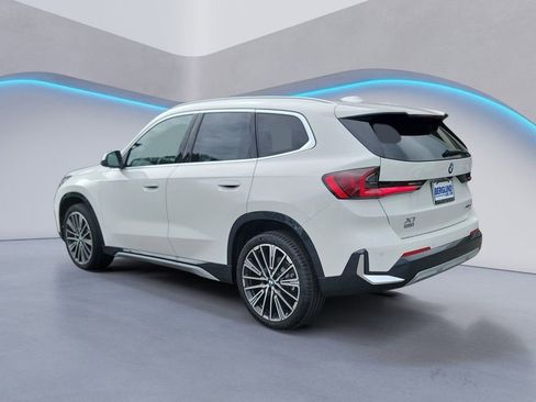 Used 2025 BMW X1 xDrive28i w/ Premium Package image 5