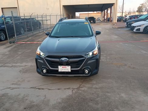 Used 2025 Subaru Outback Premium image 5