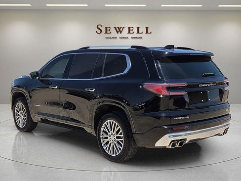 Used 2025 GMC Acadia Denali FWD image 3