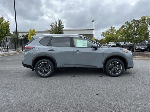 New 2026 Nissan Rogue SV image 9