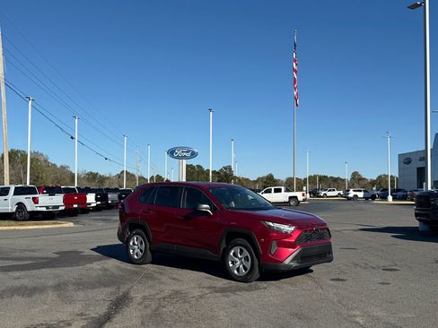Used 2023 Toyota RAV4 LE image 1