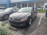 Used 2019 Volkswagen Passat 2.0T Wolfsburg w/ Wheels & Sunroof Package image 3