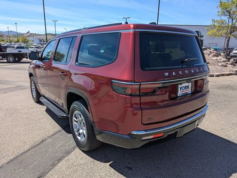 Used 2024 Jeep Wagoneer 4WD w/ Convenience Group I image 6