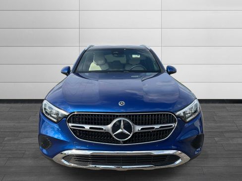Certified 2025 Mercedes-Benz GLC 300 image 8