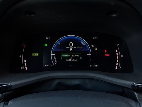 Used 2026 Toyota Camry SE FWD image 37