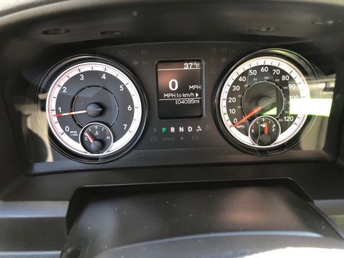 Used 2018 RAM 3500 Tradesman w/ Chrome Appearance Group image 36