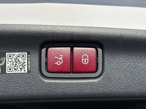 Certified 2024 Mercedes-Benz C 300 Sedan image 17