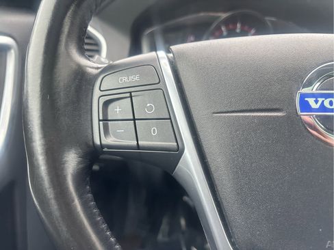 Used 2016 Volvo XC60 T5 Premier AWD/4WD image 14