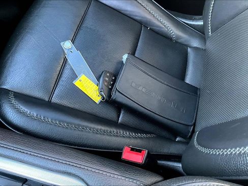 Used 2021 GMC Yukon Denali w/ Advanced Technology Package image 36