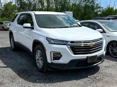 Used 2023 Chevrolet Traverse LT