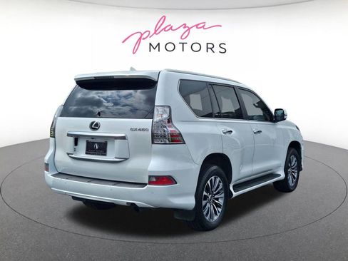 Used 2021 Lexus GX 460 Luxury w/ Accessory Package AWD/4WD image 5