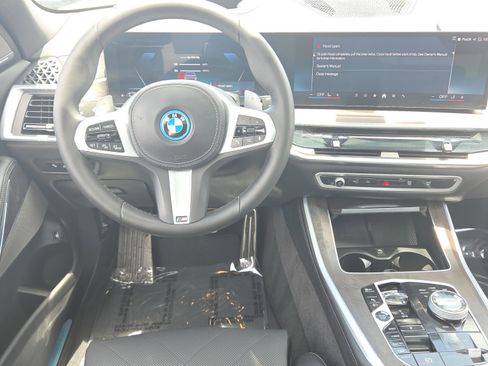 Used 2026 BMW X5 xDrive50e w/ Executive Package AWD/4WD image 13