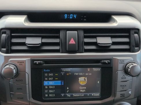 Used 2018 Toyota 4Runner Limited AWD/4WD image 18