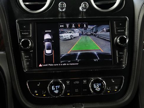 Used 2018 Bentley Bentayga Onyx Edition AWD/4WD image 37