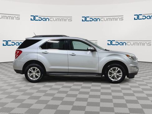 Used 2017 Chevrolet Equinox LT w/ Convenience Package FWD image 9