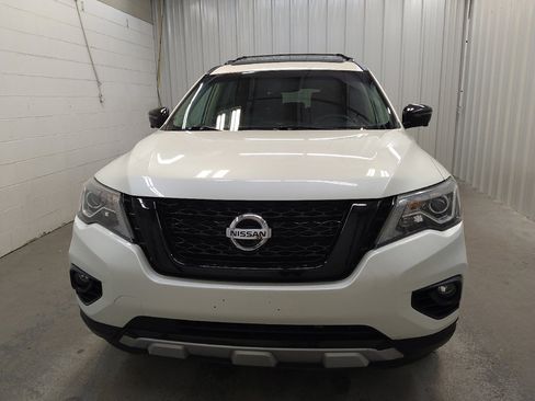 Used 2020 Nissan Pathfinder SL AWD/4WD image 15