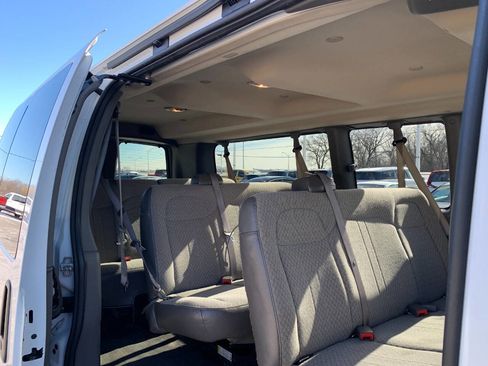 Used 2023 Chevrolet Express 3500 LS RWD image 14