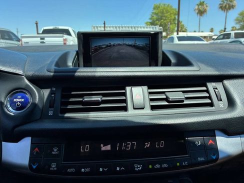 Used 2013 Lexus CT 200h w/ Premium Pkg w/Navigation FWD image 21