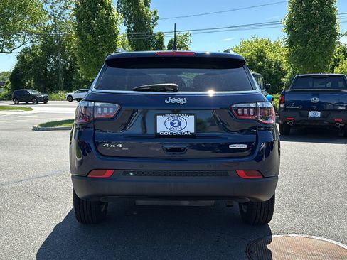 Used 2021 Jeep Compass Latitude w/ Driver Assistance Group AWD/4WD image 7