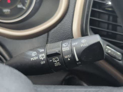 Used 2015 Jeep Cherokee Sport AWD/4WD image 24