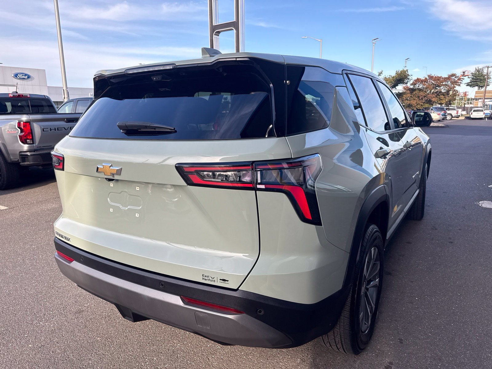 Used 2025 Chevrolet Equinox LT w/ Safety and Technology Package FWD image 6