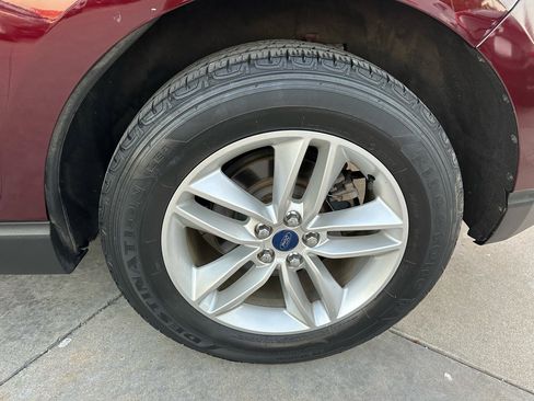 Used 2017 Ford Edge SEL w/ Equipment Group 201A image 57