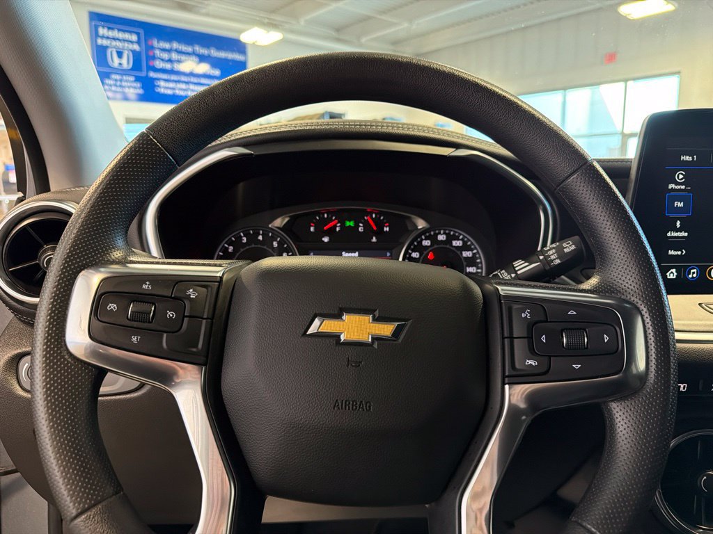 Used 2025 Chevrolet Blazer LT w/ Convenience Package AWD/4WD image 19