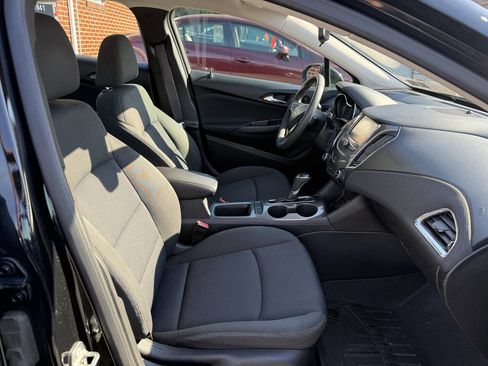 Used 2016 Chevrolet Cruze LT w/ Convenience Package image 23