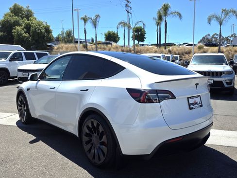 Used 2023 Tesla Model Y Performance AWD/4WD image 3