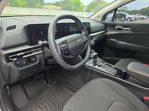 Certified 2026 Kia Sportage LX w/ LX Convenience Package FWD image 13