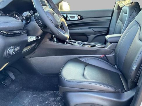 New 2026 Jeep Compass Limited image 10