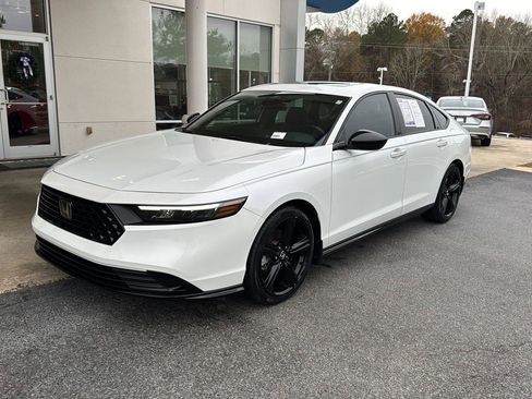 Used 2024 Honda Accord Sport image 1