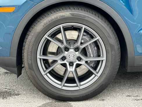 Certified 2024 Porsche Cayenne image 24