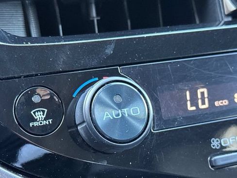 Used 2024 Toyota Camry XLE FWD image 29