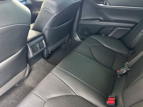 Used 2022 Toyota Camry XSE image 11