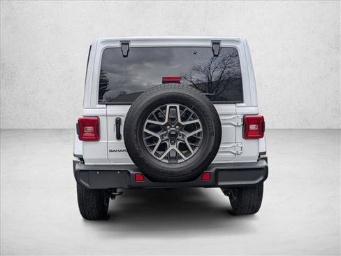 New 2026 Jeep Wrangler Unlimited Sahara AWD/4WD image 7
