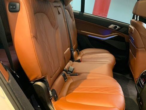 Used 2024 BMW X7 M60i image 91