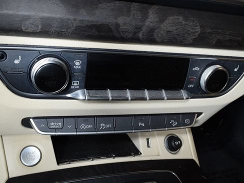 Used 2019 Audi Q5 2.0T Premium Plus w/ Premium Plus Package AWD/4WD image 25