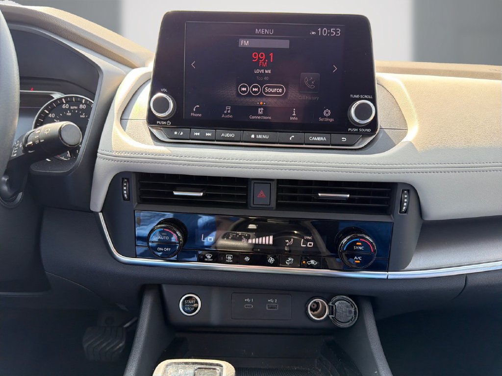 Used 2023 Nissan Rogue SV FWD image 18