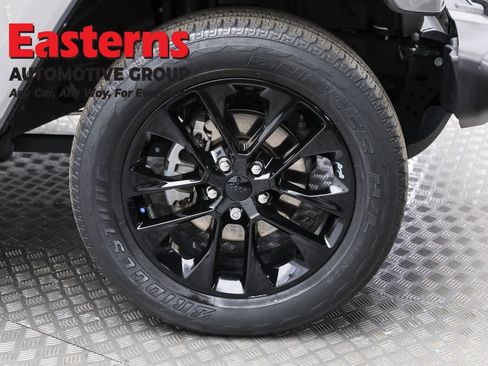 Used 2021 Jeep Wrangler Unlimited Sahara w/ Cold Weather Group image 33