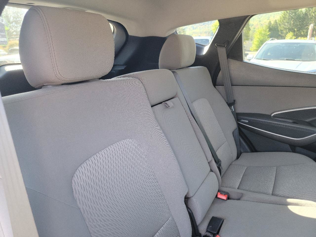 Used 2015 Hyundai Santa Fe Sport AWD/4WD image 27