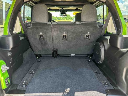 Used 2025 Jeep Wrangler Unlimited Sport AWD/4WD image 20