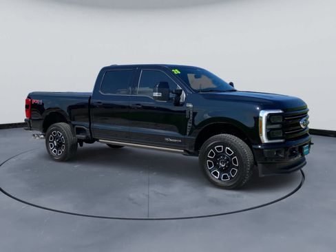 Used 2026 Ford F250 Platinum w/ FX4 Off-Road Package AWD/4WD image 11