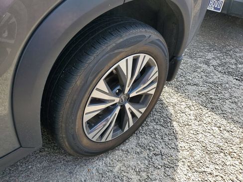 Certified 2022 Nissan Rogue SV AWD/4WD image 11