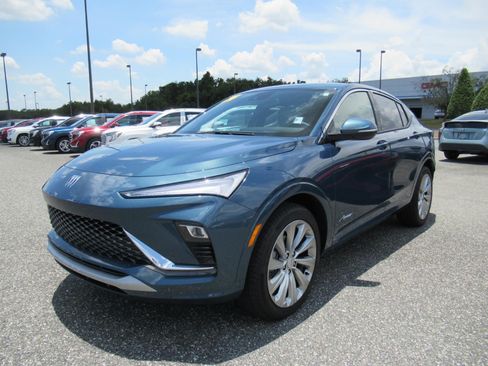 Used 2024 Buick Envista Avenir FWD image 3