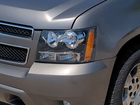 Used 2013 Chevrolet Tahoe LT AWD/4WD image 11