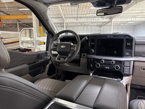 Used 2026 Ford F250 Platinum w/ Platinum Plus Package AWD/4WD image 33