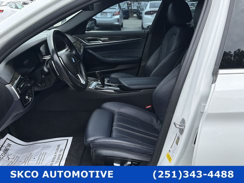 Used 2020 BMW 530i w/ Premium Package RWD image 11