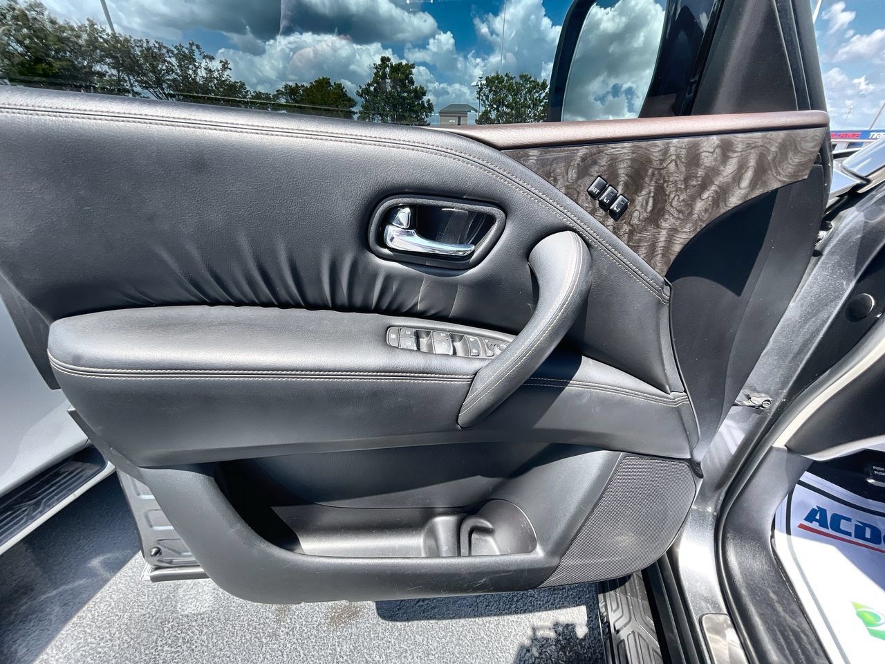 Used 2023 Nissan Armada Platinum w/ Captain's Chairs Package RWD image 23