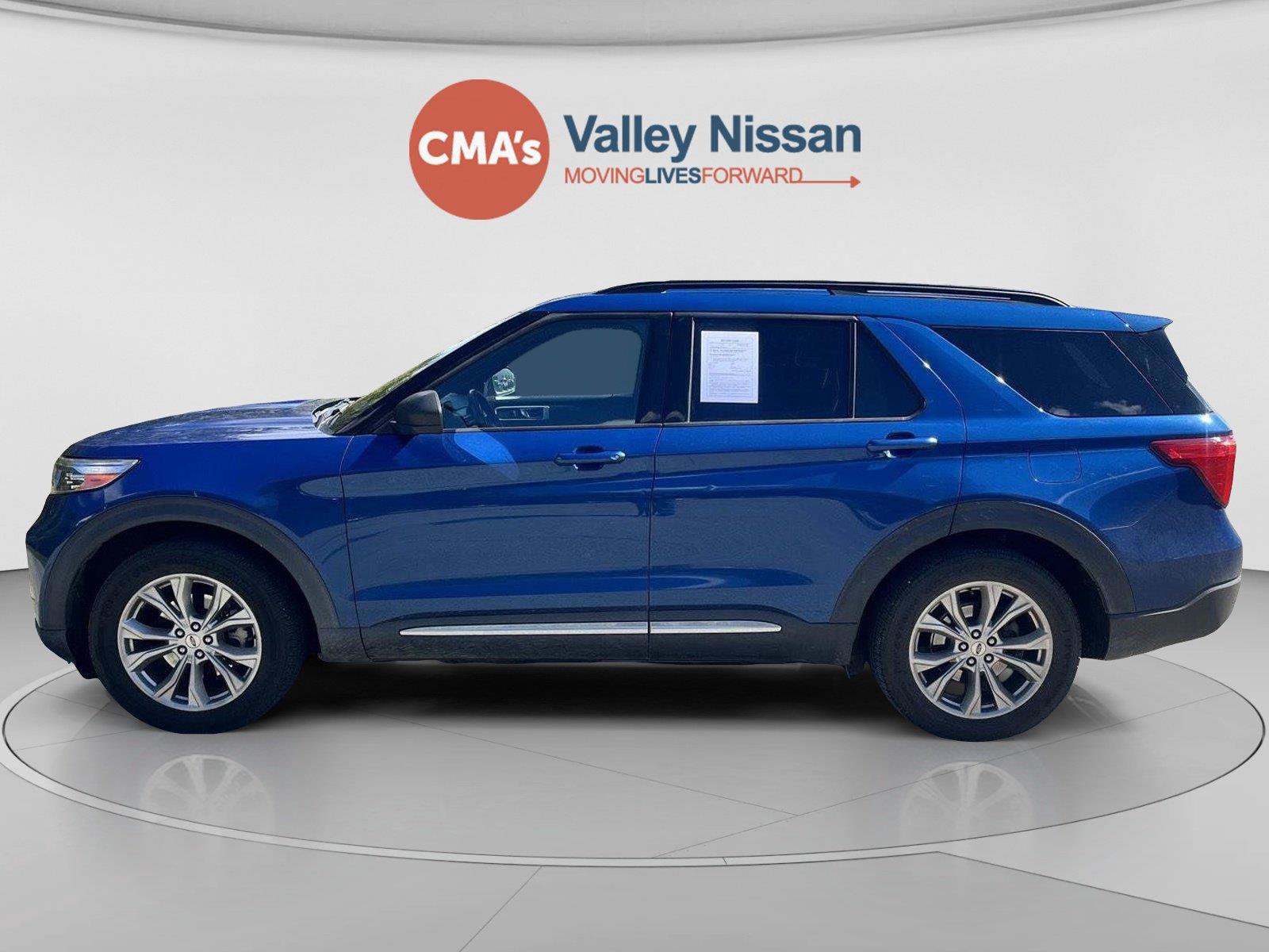 Used 2020 Ford Explorer XLT w/ Equipment Group 202A AWD/4WD image 2